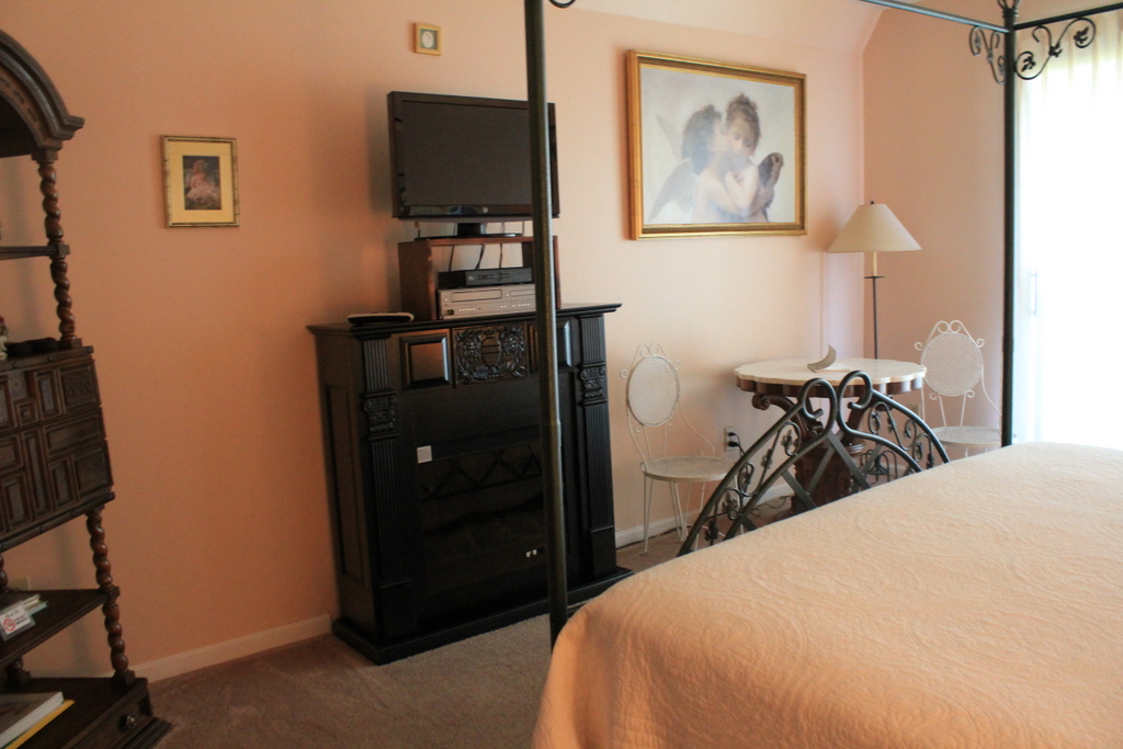 Sugar Shack 145/night plus tax The Secret Bed and Breakfast